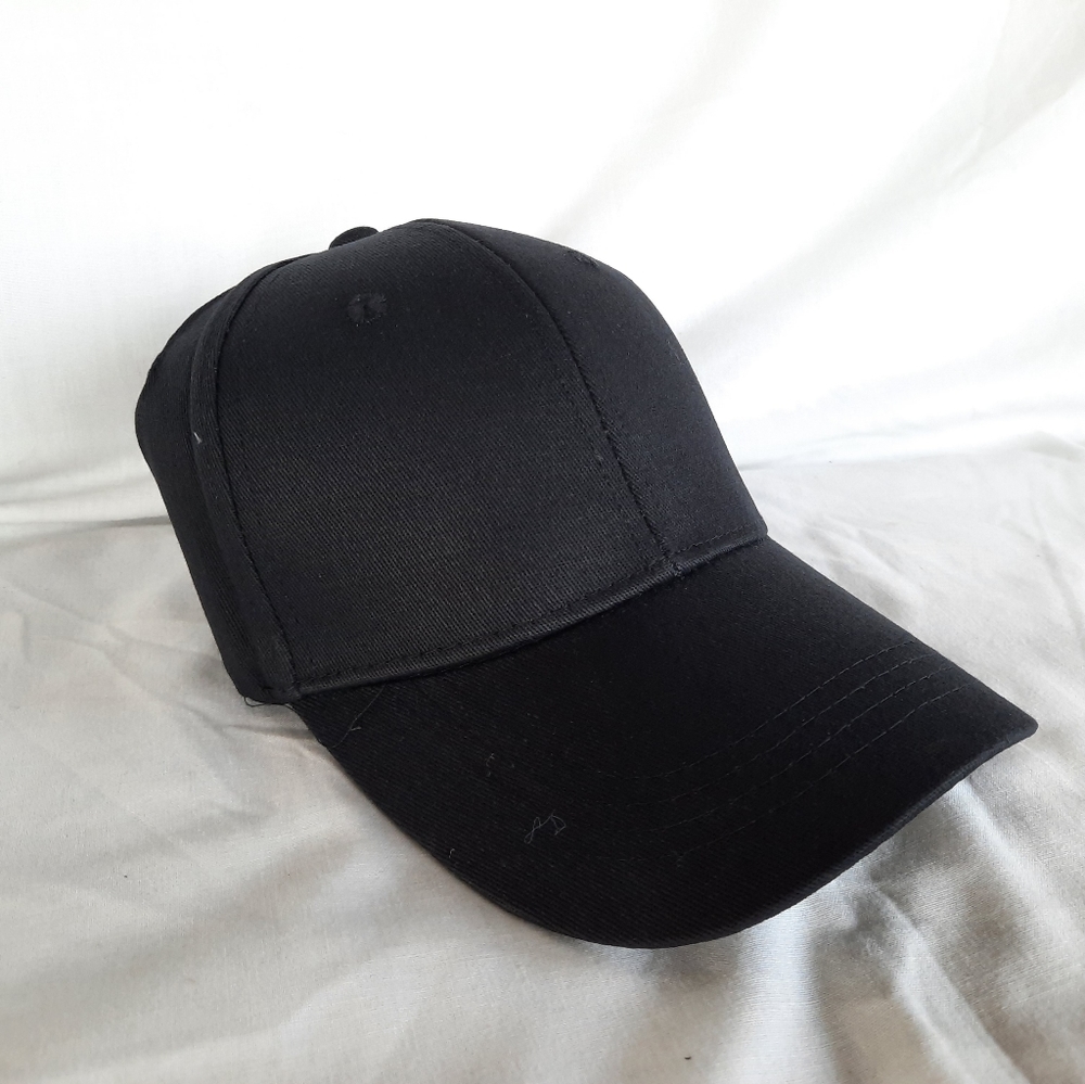 New! Black Pony Tail Hat